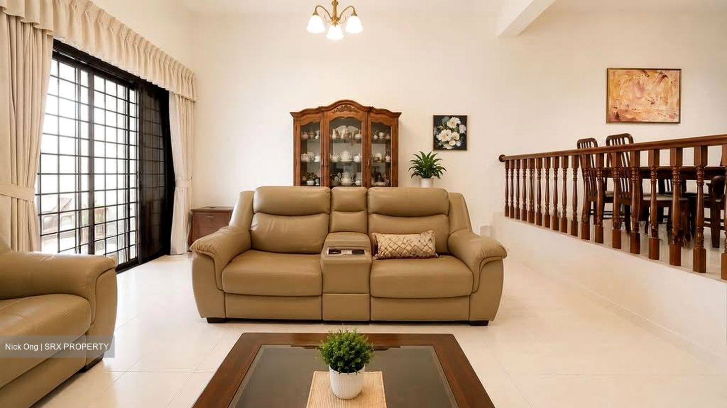 Bedok Ria (D16), Terrace #572619331
